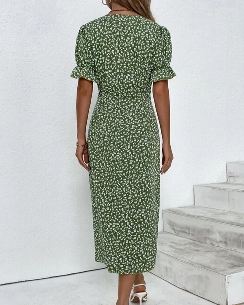Esther | Kjole med blomsterprint og korte ærmer