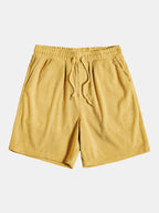 Kortærmet fløjlsbluse og shorts