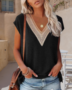 Ilse | V-hals T-shirt med blonder