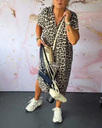 Fleur | V-hals kjole med leopardprint