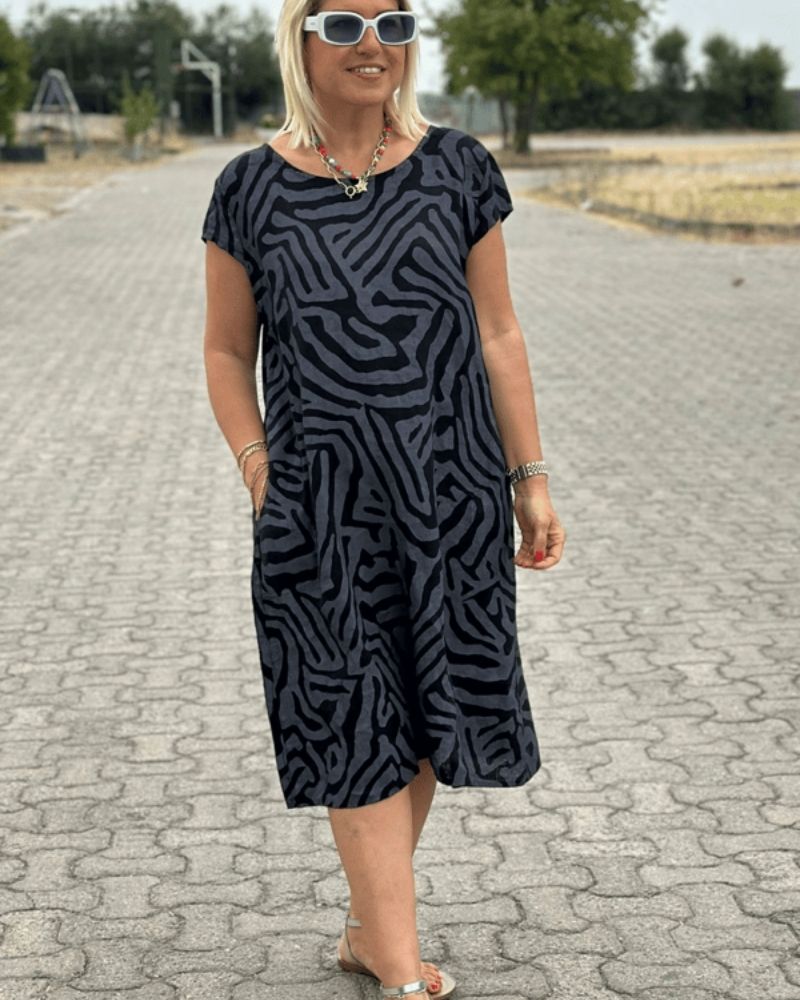 Tessa | Sommerkjole med Rund Hals og Flot Print