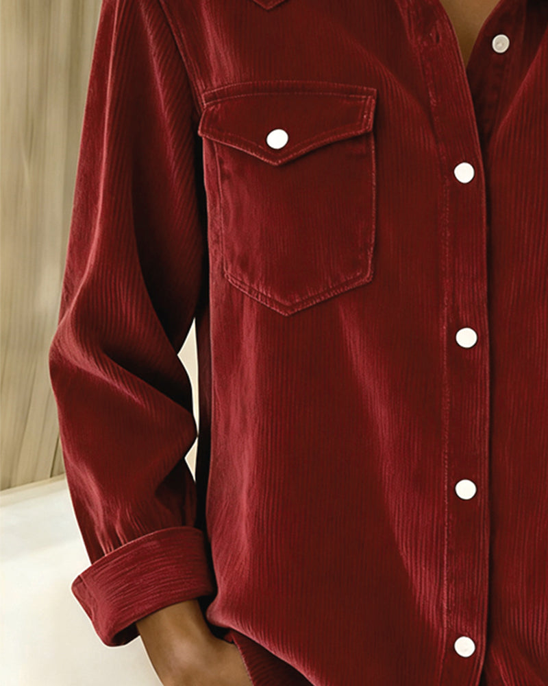 Noor | Stilfuld bluse med revers og knapper