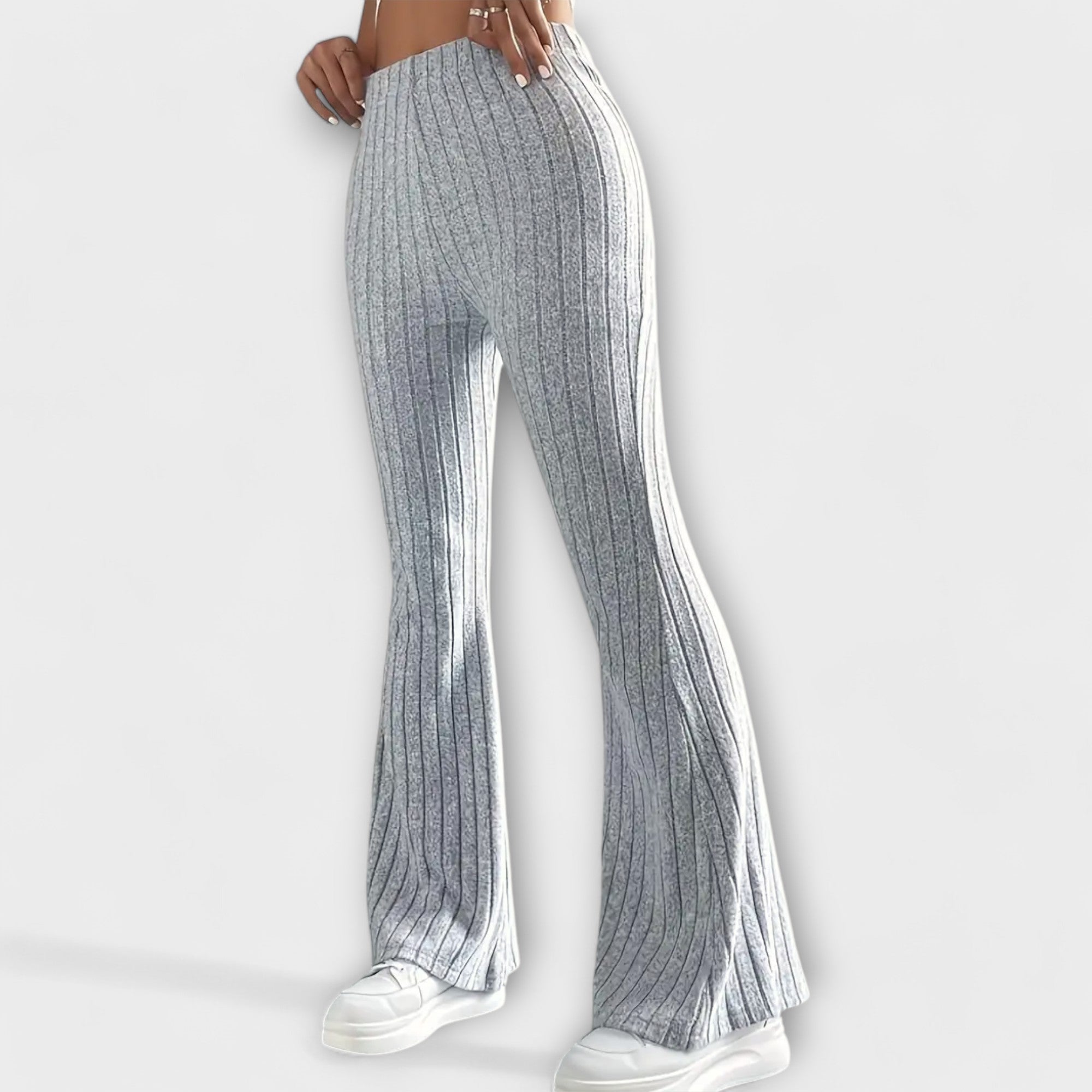 Cerina™ - Elegant Schlagbuks