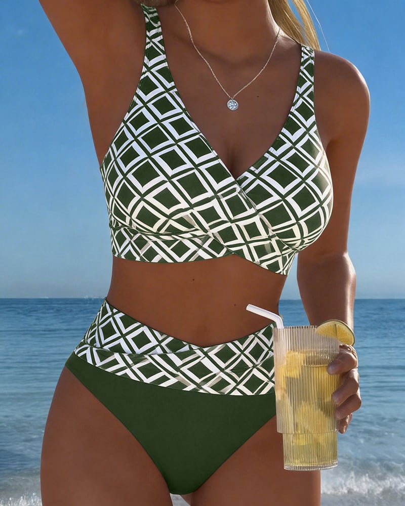 Todelt Bikini Med Bh-Skåret Top Og Diamantmønster