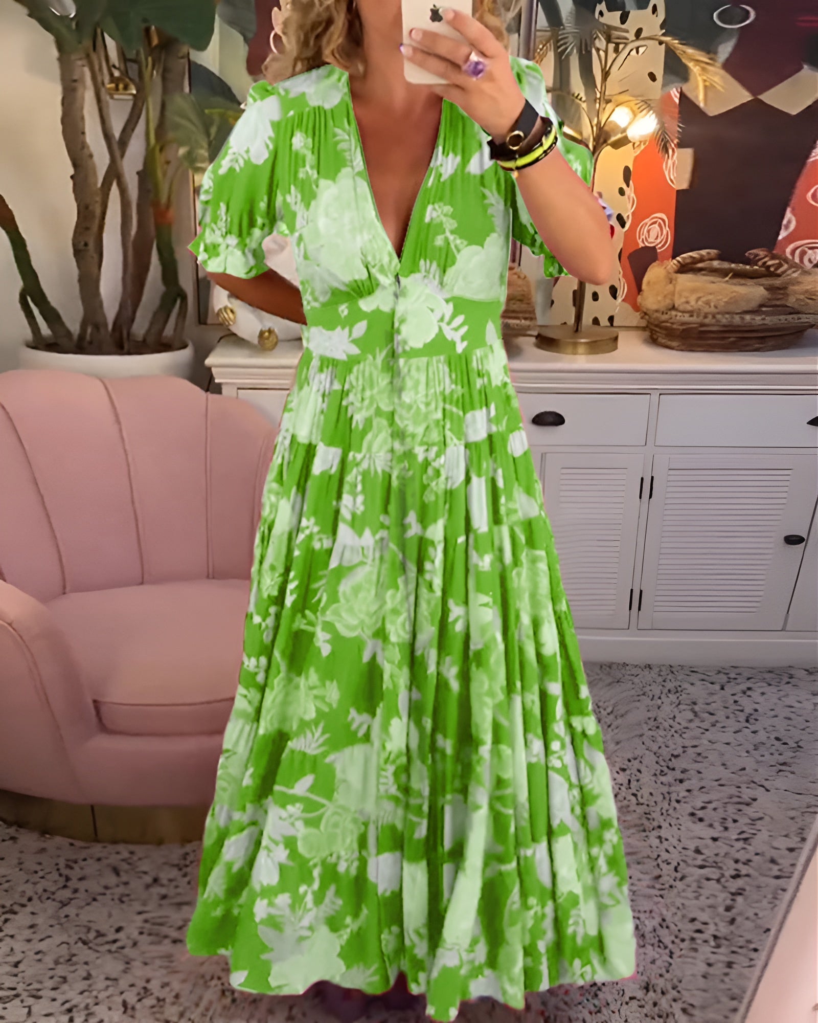 Emma | V-hals kjole med blomsterprint