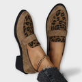 Karla - Elegante damesko med leopardprint