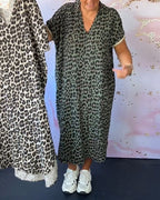 Fleur | V-hals kjole med leopardprint