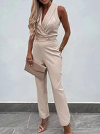 Femke | rygløs jumpsuit med V-udskæring