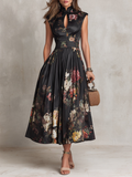 Esmee | Sort sateng-midikjole med blomsterprint