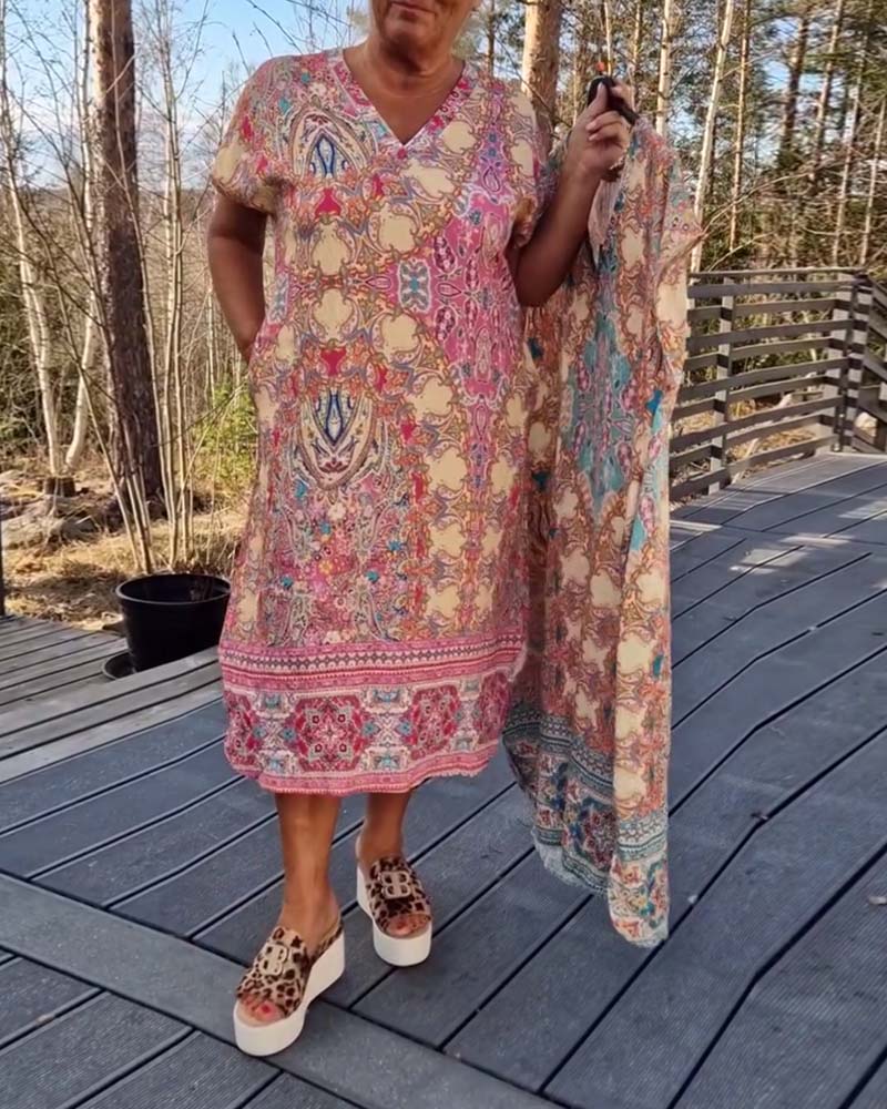 Sanne | V-halset kjole med korte ærmer