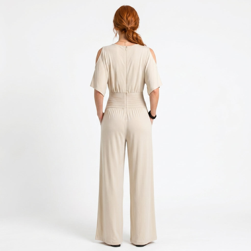 Beatriz - Flydende jumpsuit med elegant krydsudskæring
