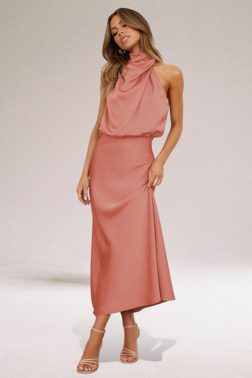 Flavia™ | Glamourøs satin halterkjole
