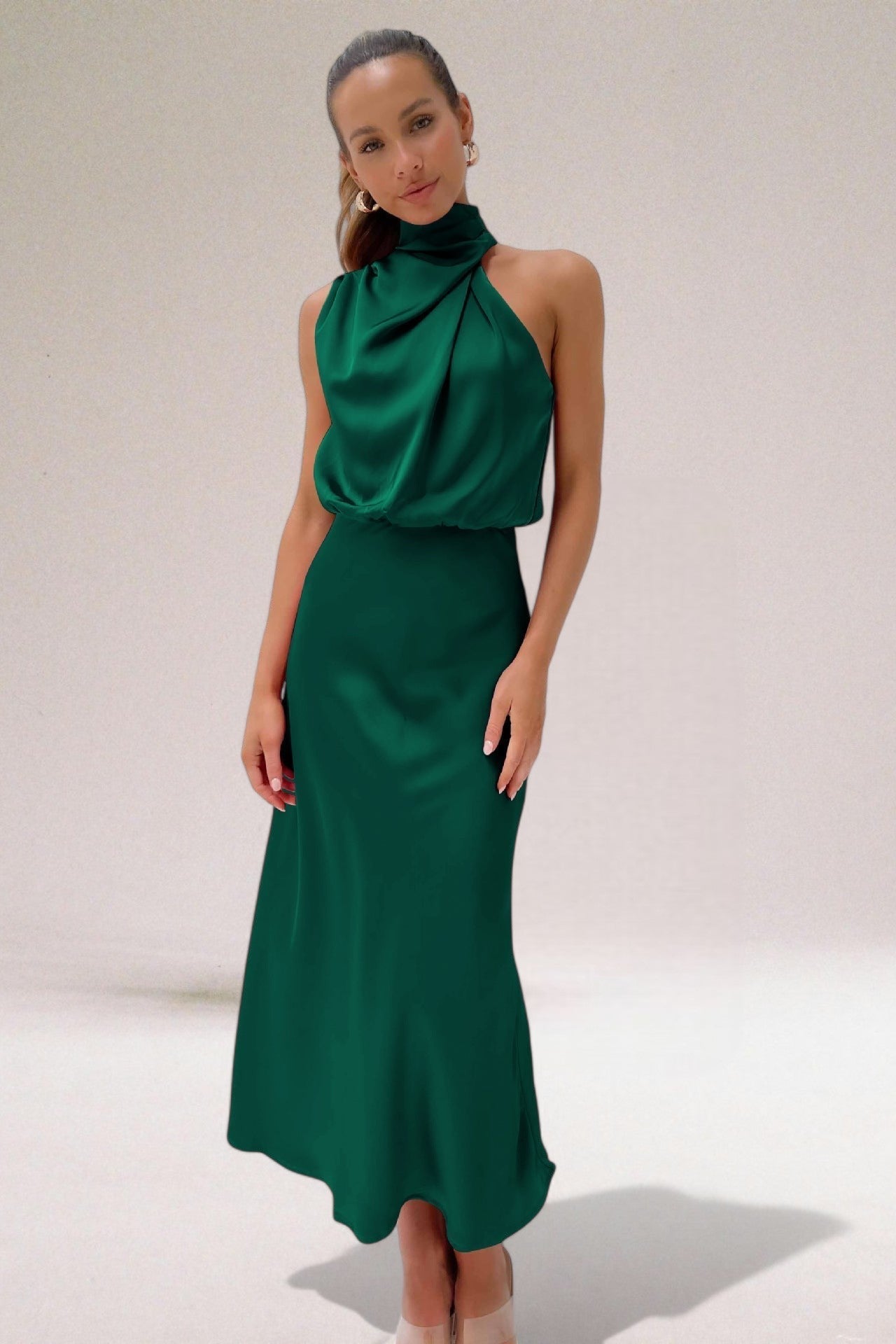 Flavia™ | Glamourøs satin halterkjole