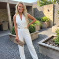 Femke | rygløs jumpsuit med V-udskæring