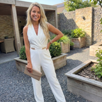 Femke | rygløs jumpsuit med V-udskæring