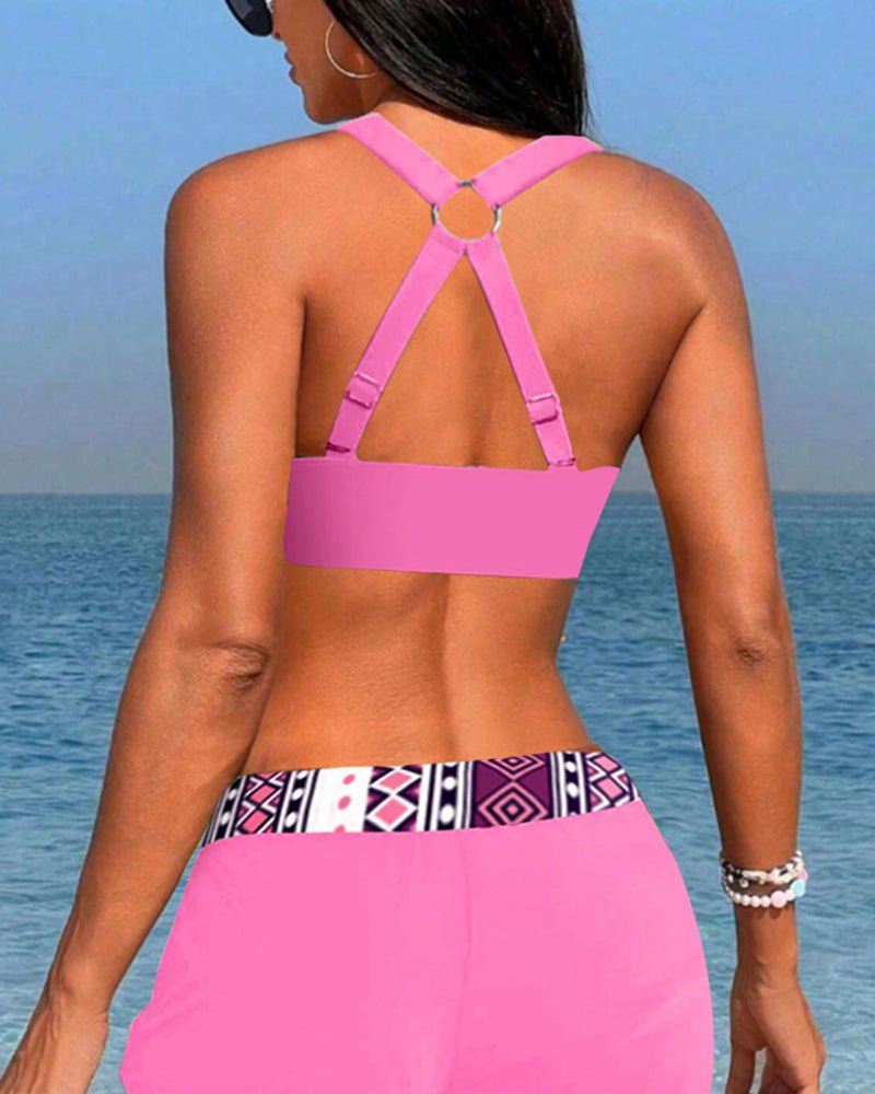 Bikini med høj talje og geometrisk mønster