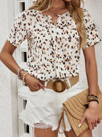 Léa™ | Klassisk sommerbluse med unikt print