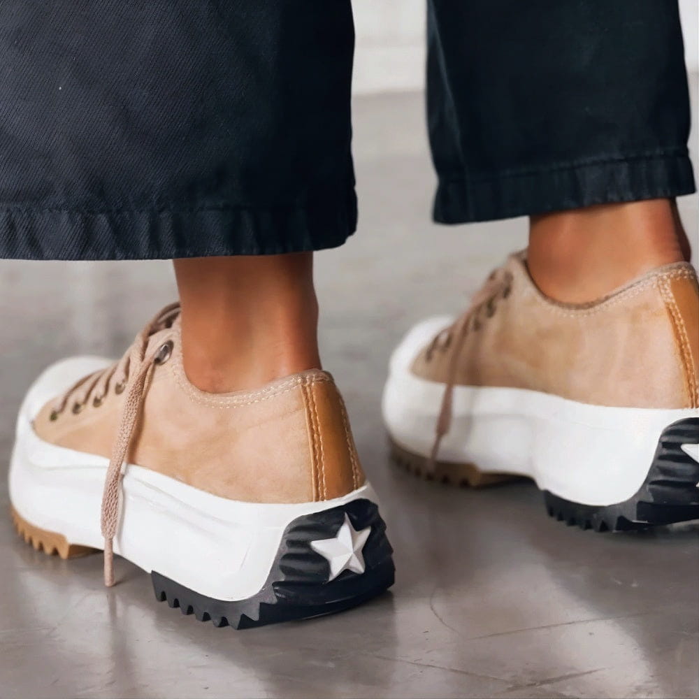 TRENDY SNEAKERS