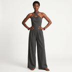 Madalena - Tekstureret jumpsuit med krydset halterneck