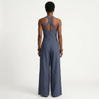 Madalena - Tekstureret jumpsuit med krydset halterneck