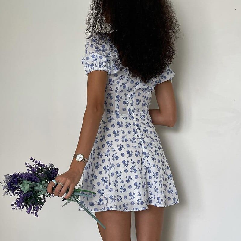 Novi™ Kort hvid sommerkjole med boheme blomsterprint