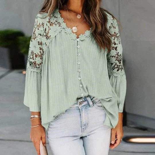 SARA - Bluse med blomstret blonde