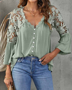 SARA - Bluse med blomstret blonde