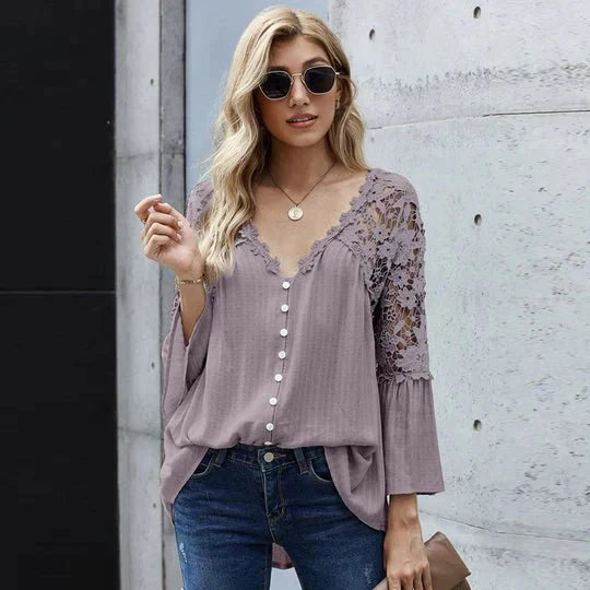 SARA - Bluse med blomstret blonde