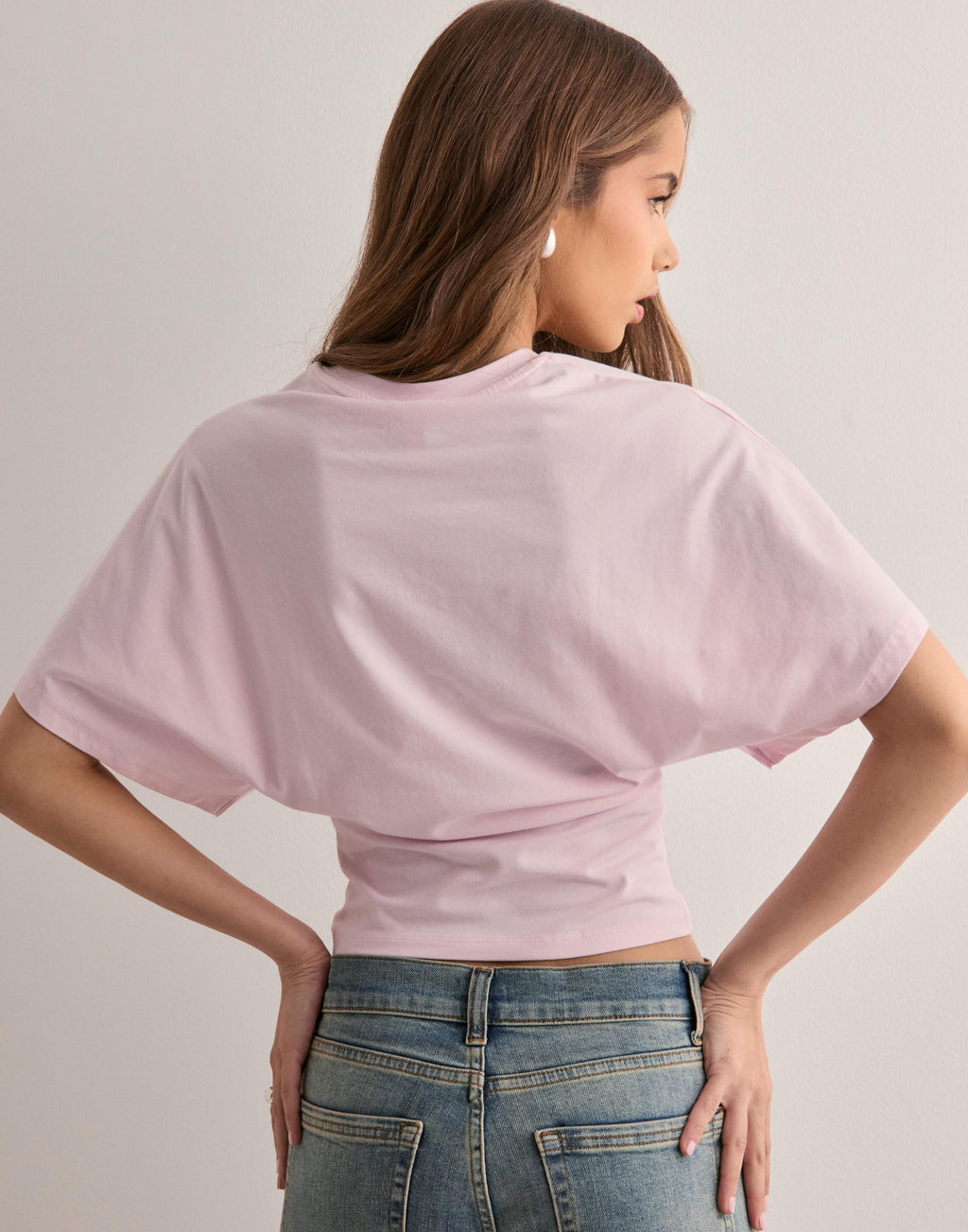 LALUNA® | ICON-T-SHIRT MED BREDE ÆRMER