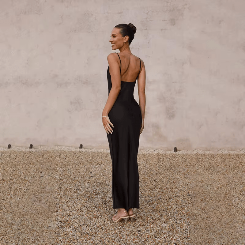 Tanja™ | Tidløs satin kjole med åben ryg og elegant design