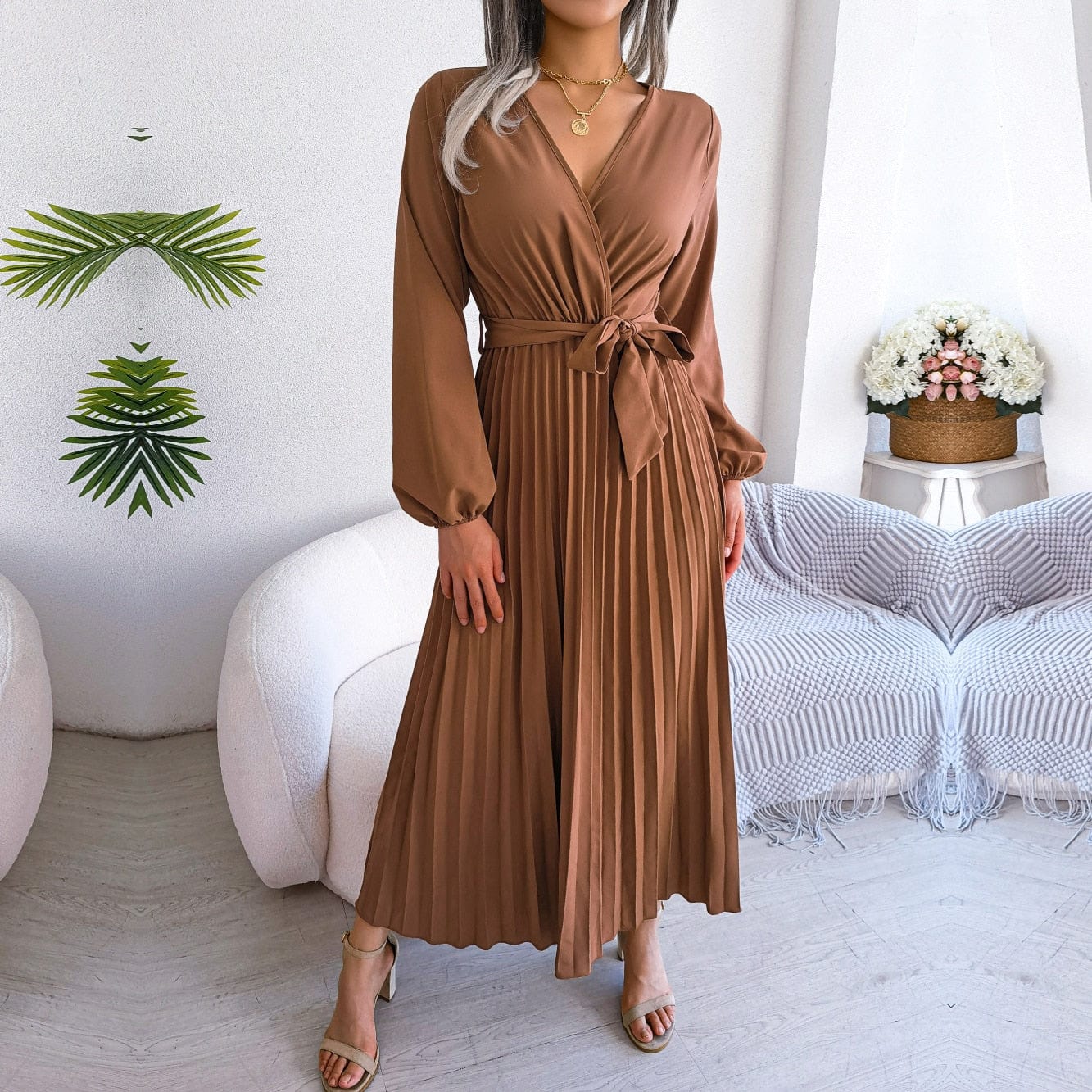 Zoë™ Brun Maxikjole med V-hals Festlig Boho-stil